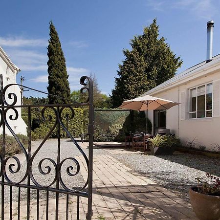 The Holy Oaks Villa Duntroon Dış mekan fotoğraf